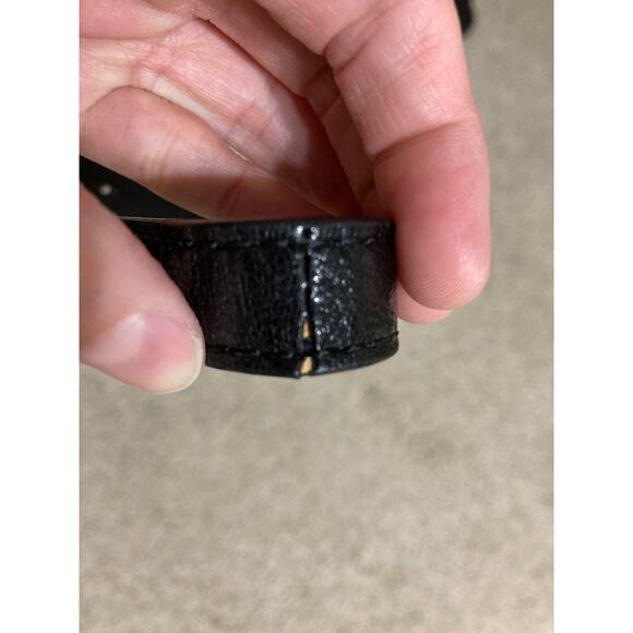 MICHAEL KORS, LARGE BLACK LEATHER CROSSBODY BAG WITH CHARM - Picture 14 of 14